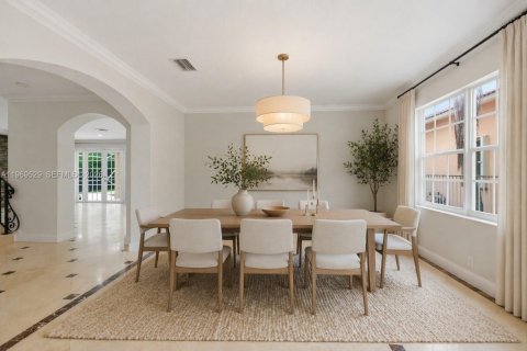 Villa ou maison à vendre à Weston, Floride: 7 chambres, 380.34 m2 № 2055215 - photo 7