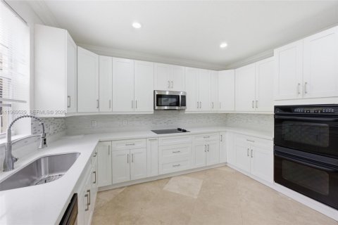 Villa ou maison à vendre à Weston, Floride: 7 chambres, 380.34 m2 № 2055215 - photo 9