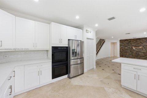 Villa ou maison à vendre à Weston, Floride: 7 chambres, 380.34 m2 № 2055215 - photo 8