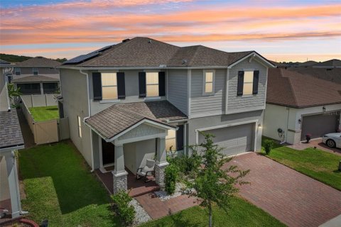 House in Clermont, Florida 3 bedrooms, 220.46 sq.m. № 2207986