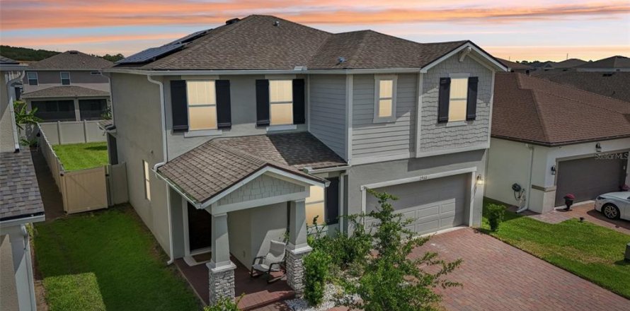 Villa ou maison à Clermont, Floride 3 chambres, 220.46 m2 № 2207986
