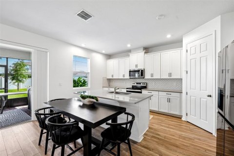 Villa ou maison à vendre à Clermont, Floride: 3 chambres, 220.46 m2 № 2207986 - photo 7