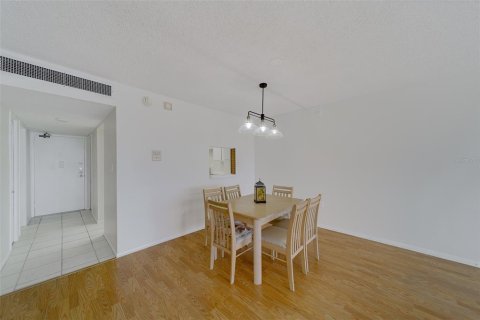 Copropriété à vendre à Redington Shores, Floride: 1 chambre, 92.44 m2 № 2128211 - photo 7