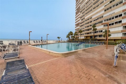 Copropriété à vendre à Redington Shores, Floride: 1 chambre, 92.44 m2 № 2128211 - photo 29