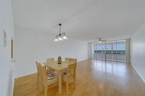 Copropriété à vendre à Redington Shores, Floride: 1 chambre, 92.44 m2 № 2128211 - photo 9