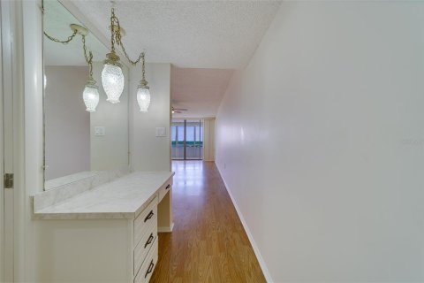 Copropriété à vendre à Redington Shores, Floride: 1 chambre, 92.44 m2 № 2128211 - photo 18
