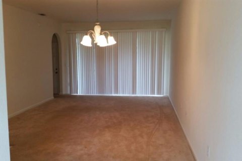 Touwnhouse à louer à Kissimmee, Floride: 3 chambres, 136.85 m2 № 2384200 - photo 4