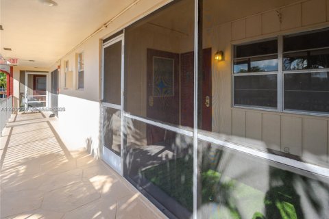 Appartement à louer à Pembroke Pines, Floride: 2 chambres, 80.82 m2 № 2042273 - photo 15