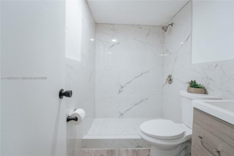 Appartement à louer à Pembroke Pines, Floride: 2 chambres, 80.82 m2 № 2042273 - photo 12