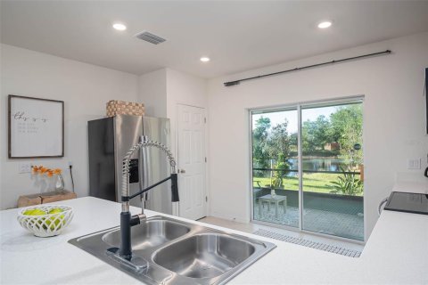 House in Punta Gorda, Florida 2 bedrooms, 143.35 sq.m. № 1819317 - photo 13