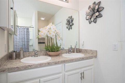 House in Punta Gorda, Florida 2 bedrooms, 143.35 sq.m. № 1819317 - photo 18