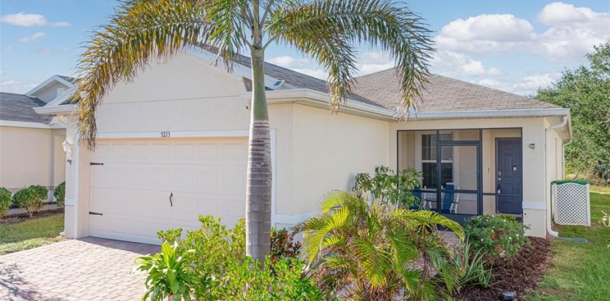 House in Punta Gorda, Florida 2 bedrooms, 143.35 sq.m. № 1819317