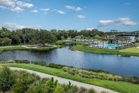 House in Sarasota, Florida 3 bedrooms, 239.04 sq.m. № 2126541 - photo 27