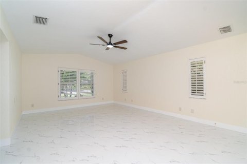 House in Punta Gorda, Florida 4 bedrooms, 274.25 sq.m. № 1910855 - photo 21