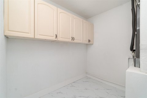 House in Punta Gorda, Florida 4 bedrooms, 274.25 sq.m. № 1910855 - photo 8