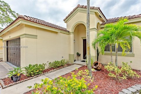 Villa ou maison à vendre à Weston, Floride: 3 chambres, 149.48 m2 № 2009986 - photo 3