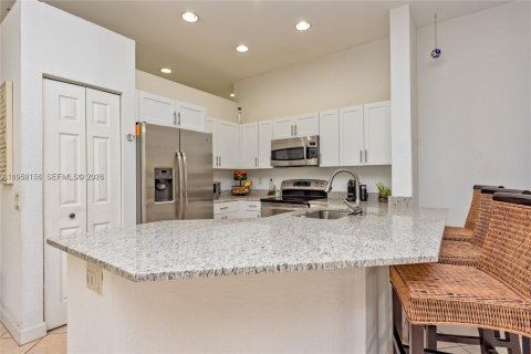 Villa ou maison à vendre à Weston, Floride: 3 chambres, 149.48 m2 № 2009986 - photo 11