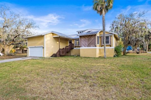 House in New Port Richey, Florida 3 bedrooms, 155.89 sq.m. № 1687038 - photo 2