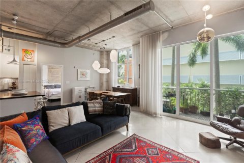 Condo in Miami, Florida, 1 bedroom  № 1807796 - photo 10