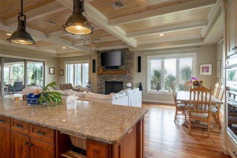 House in Ocklawaha, Florida 4 bedrooms, 363.25 sq.m. № 1541506 - photo 21