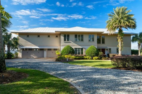 House in Ocklawaha, Florida 4 bedrooms, 363.25 sq.m. № 1541506 - photo 9