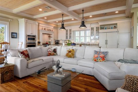 House in Ocklawaha, Florida 4 bedrooms, 363.25 sq.m. № 1541506 - photo 22