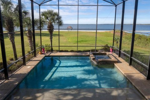 House in Ocklawaha, Florida 4 bedrooms, 363.25 sq.m. № 1541506 - photo 6