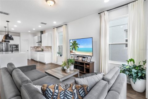 House in Winter Garden, Florida 3 bedrooms, 164.81 sq.m. № 1557999 - photo 4