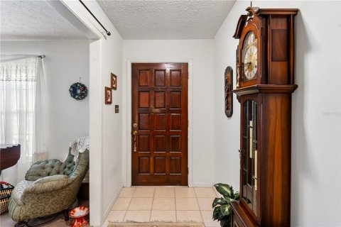 Casa en venta en Tampa, Florida, 3 dormitorios, 155.89 m2 № 2383600 - foto 9