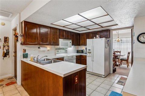 Casa en venta en Tampa, Florida, 3 dormitorios, 155.89 m2 № 2383600 - foto 15