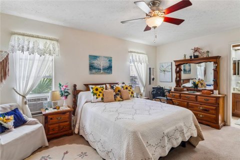 Casa en venta en Tampa, Florida, 3 dormitorios, 155.89 m2 № 2383600 - foto 27
