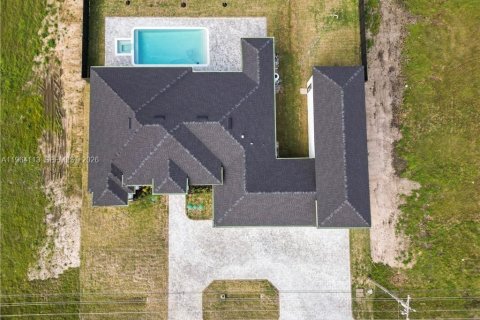 Villa ou maison à vendre à Cape Coral, Floride: 4 chambres № 2029087 - photo 3