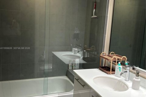 Снять в аренду кондоминиум в Майами, Флорида 2 спальни, 114.73м2, № 2023205 - фото 20