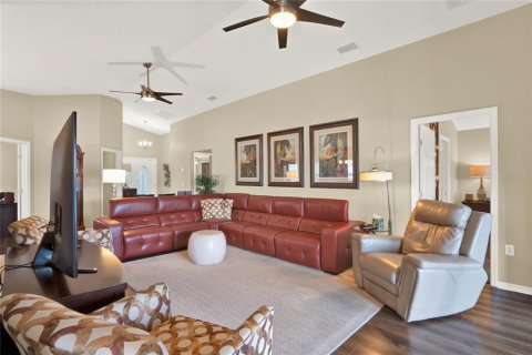 House in Lake Wales, Florida 2 bedrooms, 152.08 sq.m. № 1530701 - photo 8