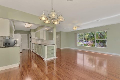 House in Englewood, Florida 5 bedrooms, 203.83 sq.m. № 1386651 - photo 11