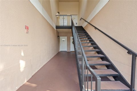 Купить кондоминиум в Бойнтон-Бич, Флорида 2 спальни, 82.13м2, № 1985355 - фото 4