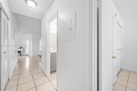 Купить кондоминиум в Бойнтон-Бич, Флорида 2 спальни, 82.13м2, № 1985355 - фото 10