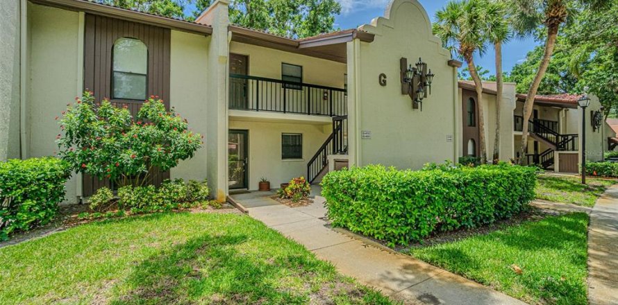 Condominio en Palm Harbor, Florida, 2 dormitorios № 2202703