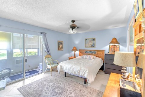 Condo in Deerfield Beach, Florida, 1 bedroom № 2260181 - photo 5