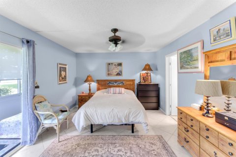 Condo in Deerfield Beach, Florida, 1 bedroom № 2260181 - photo 6