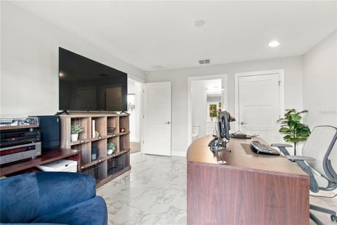 Townhouse in Tampa, Florida 3 bedrooms, 197.97 sq.m. № 2429605 - photo 7