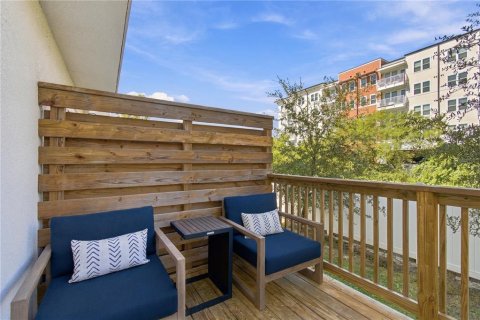 Townhouse in Tampa, Florida 3 bedrooms, 197.97 sq.m. № 2429605 - photo 11