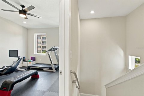 Townhouse in Tampa, Florida 3 bedrooms, 197.97 sq.m. № 2429605 - photo 28