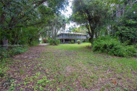 Купить виллу или дом в Хомстед, Флорида 9 комнат, 320.42м2, № 1896629 - фото 30