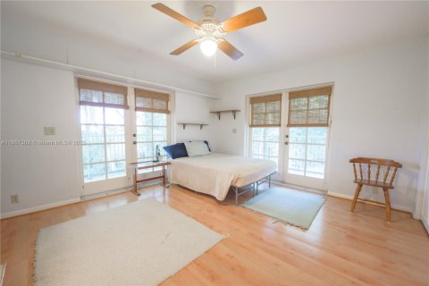 Купить виллу или дом в Хомстед, Флорида 9 комнат, 320.42м2, № 1896629 - фото 13