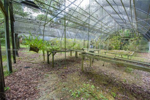 Купить виллу или дом в Хомстед, Флорида 9 комнат, 320.42м2, № 1896629 - фото 27