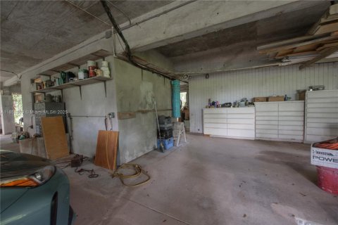 Купить виллу или дом в Хомстед, Флорида 9 комнат, 320.42м2, № 1896629 - фото 21