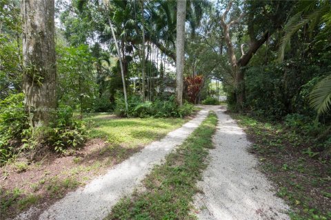 Купить виллу или дом в Хомстед, Флорида 9 комнат, 320.42м2, № 1896629 - фото 25