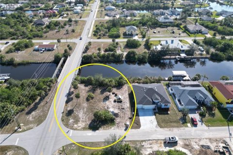 Terreno en venta en Port Charlotte, Florida № 1512453 - foto 3
