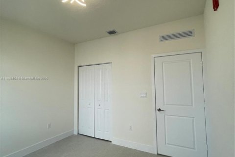 Condominio en venta en Doral, Florida, 3 dormitorios, 104.42 m2 № 1865276 - foto 21
